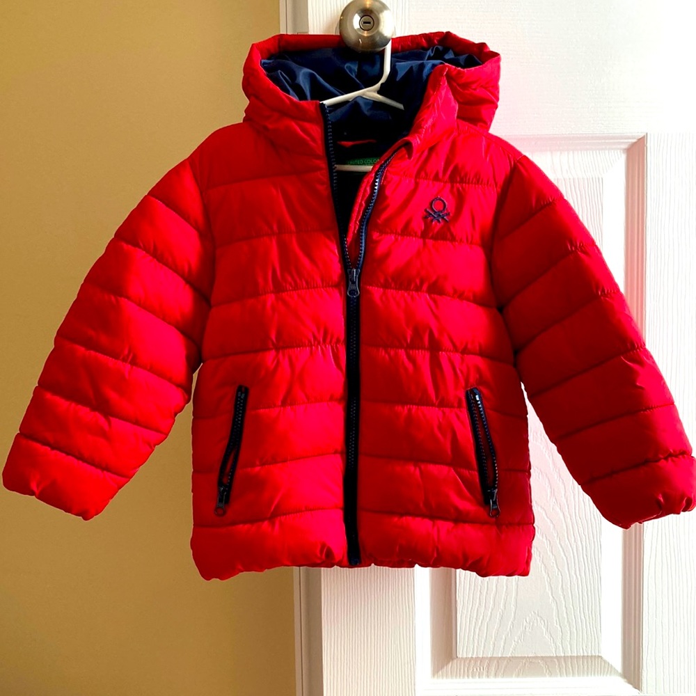NWOT United colors of Benetton hooded jacket.
